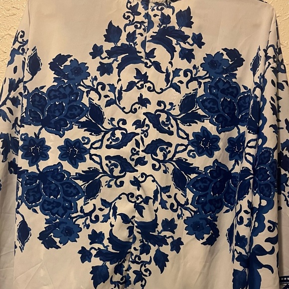 Forever 21 Top - Picture 3 of 9